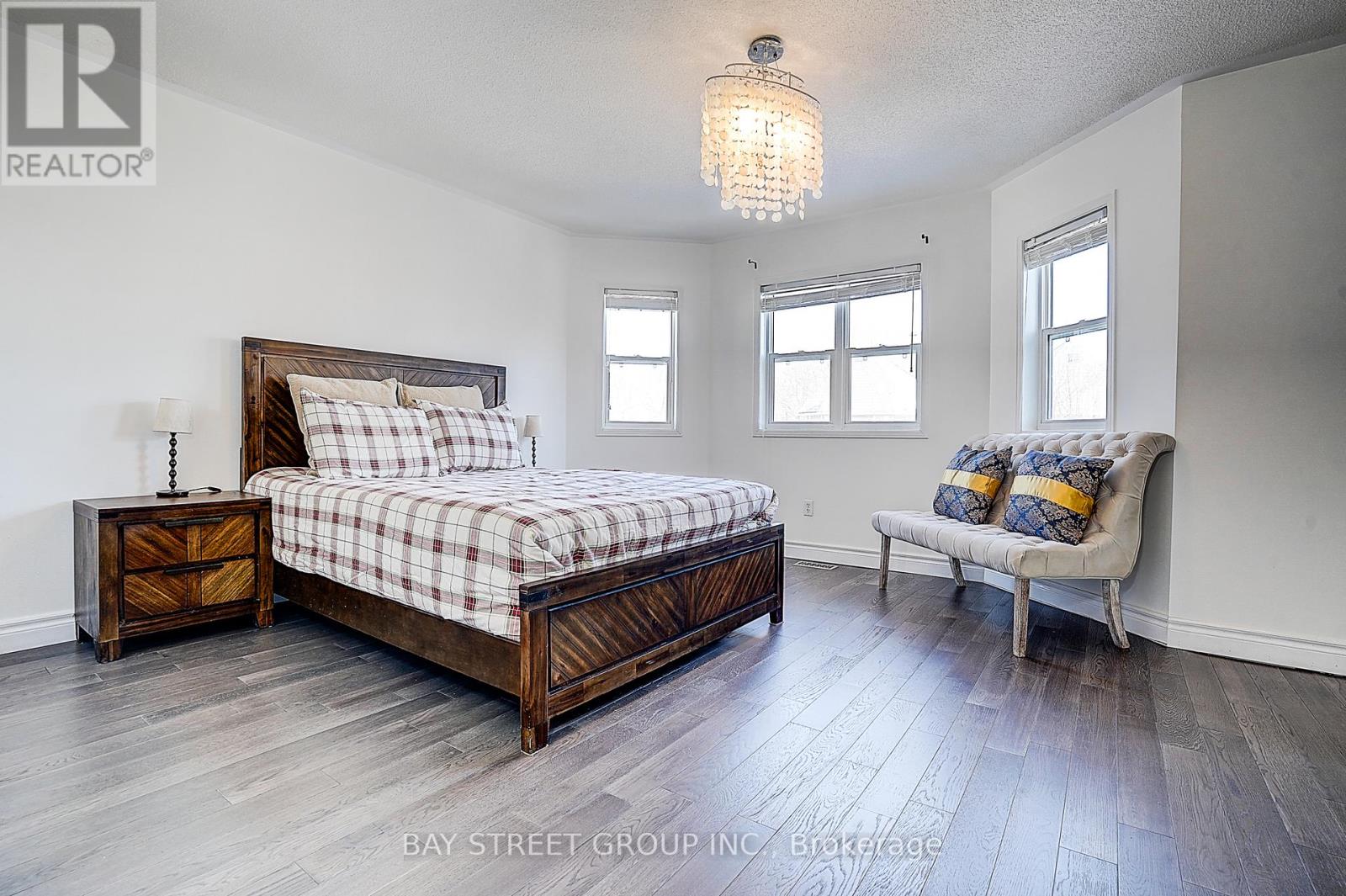 68 Woodroof Crescent, Aurora, Ontario  L4G 7H4 - Photo 18 - N12799112