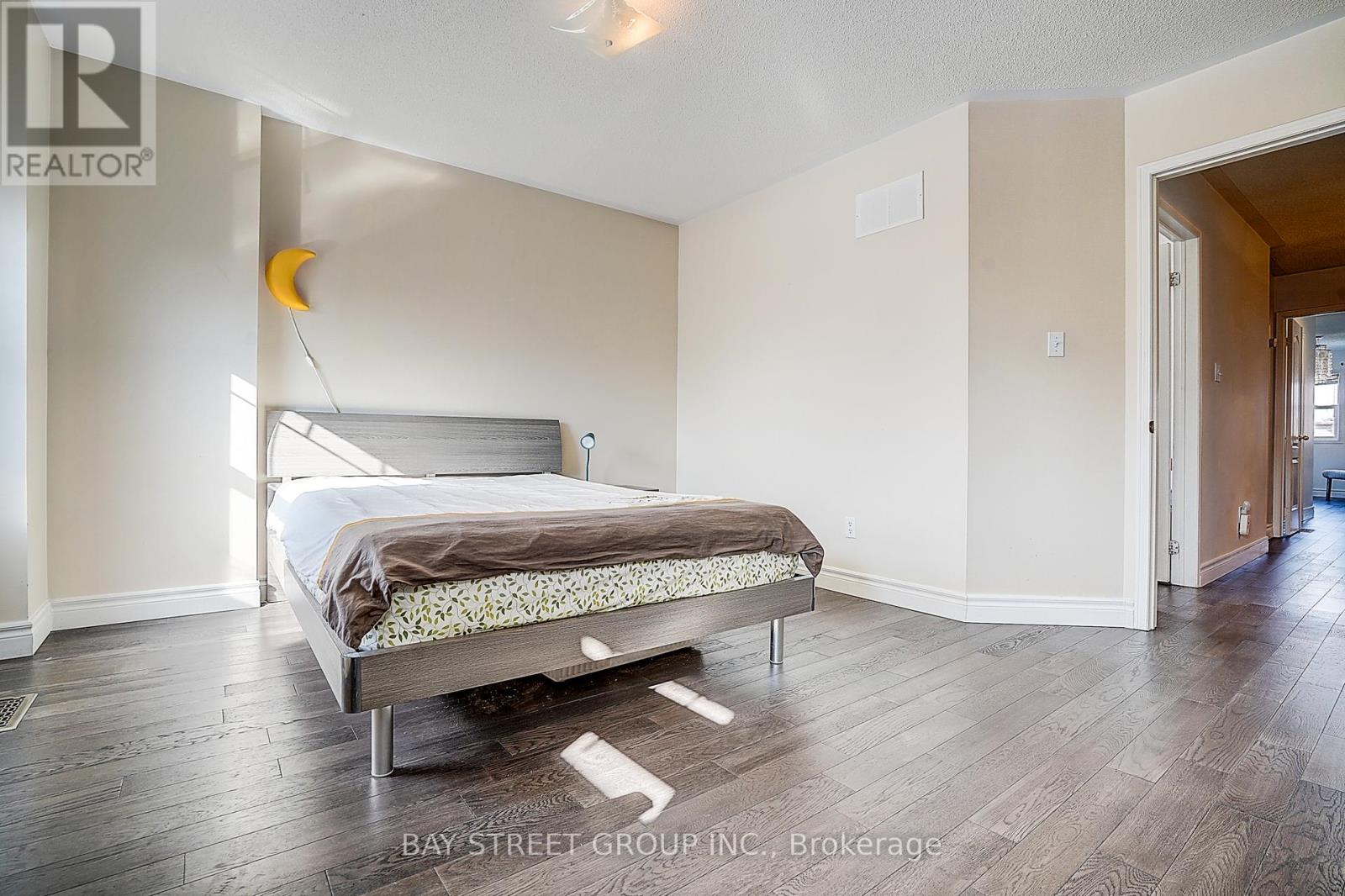 68 Woodroof Crescent, Aurora, Ontario  L4G 7H4 - Photo 29 - N12799112