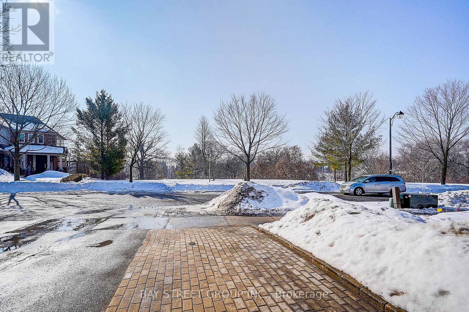 68 Woodroof Crescent, Aurora, Ontario  L4G 7H4 - Photo 40 - N12799112