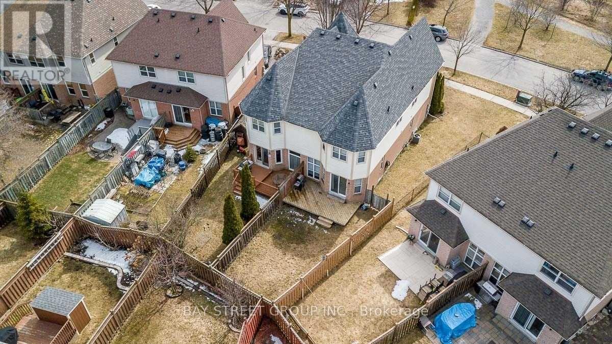 68 Woodroof Crescent, Aurora, Ontario  L4G 7H4 - Photo 43 - N12799112