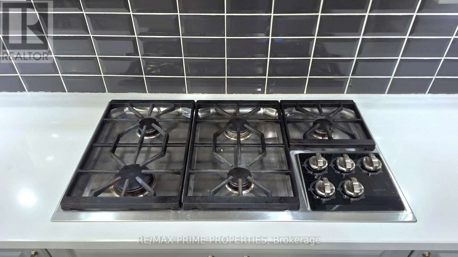 1075 Warby Trail, Newmarket, Ontario  L3X 3H6 - Photo 11 - N12799118