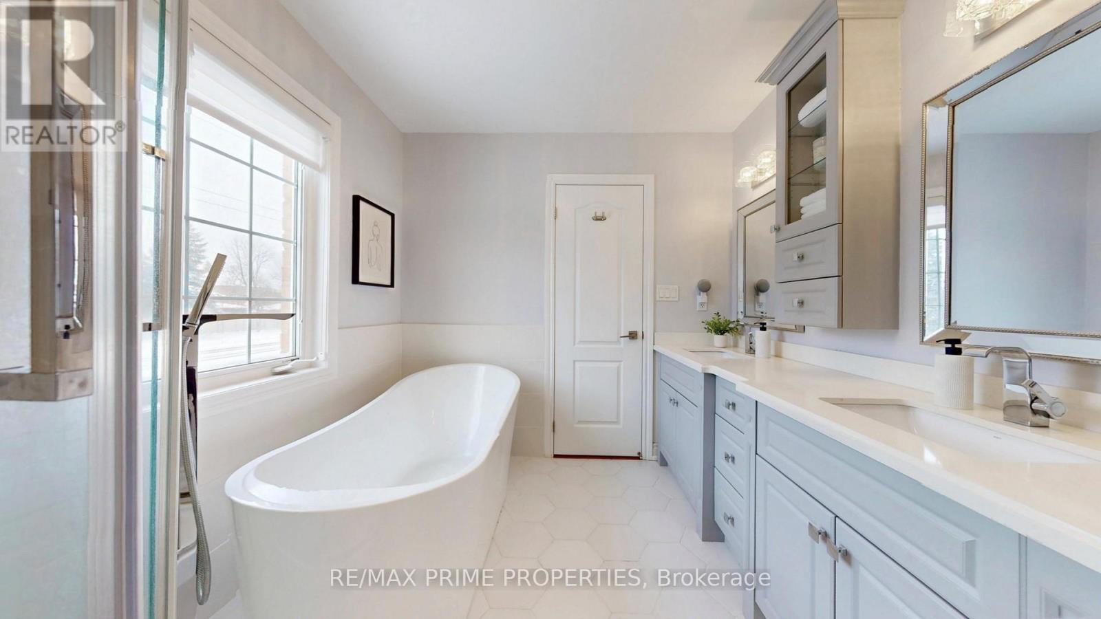 1075 Warby Trail, Newmarket, Ontario  L3X 3H6 - Photo 22 - N12799118