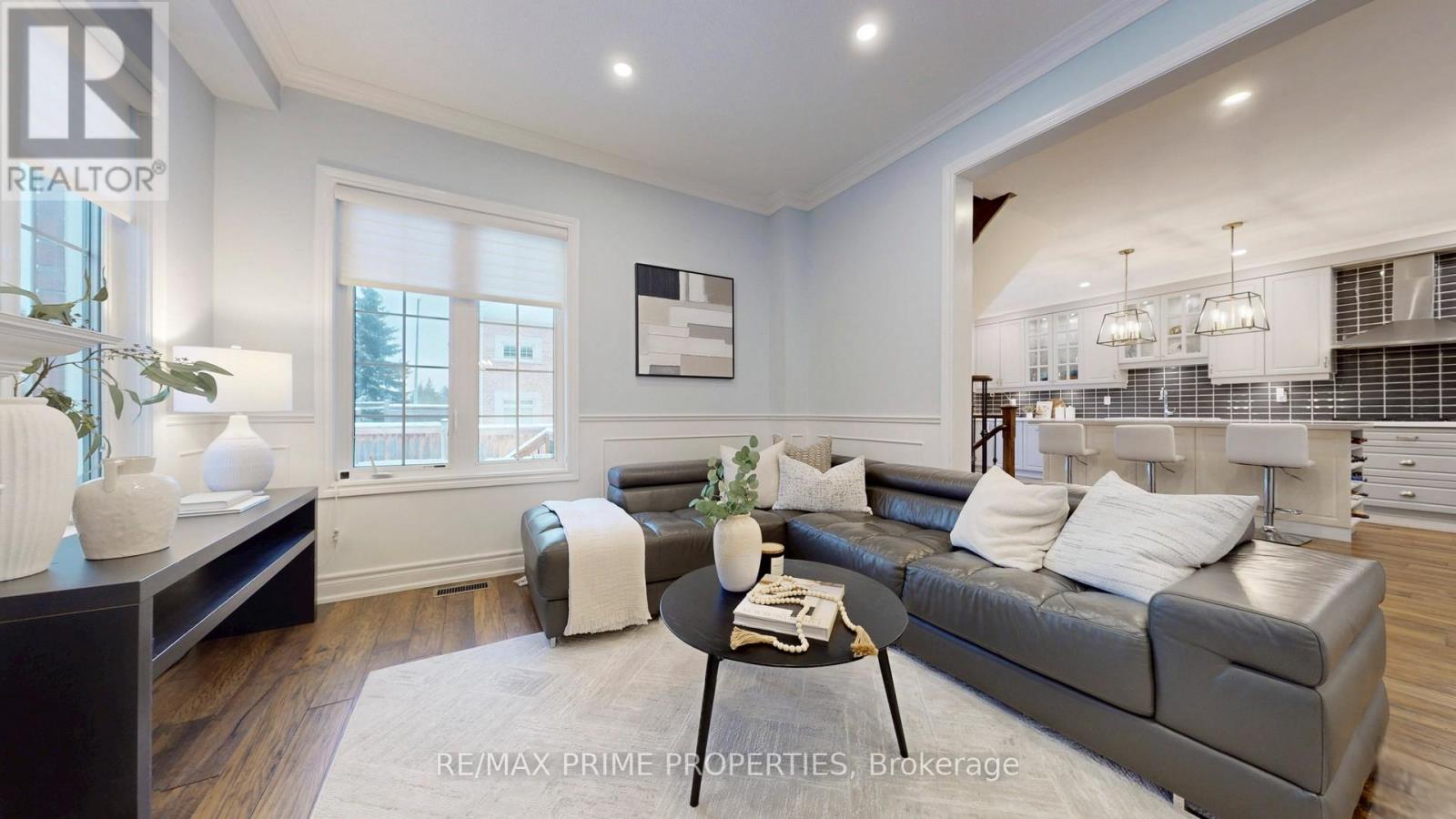 1075 Warby Trail, Newmarket, Ontario  L3X 3H6 - Photo 5 - N12799118