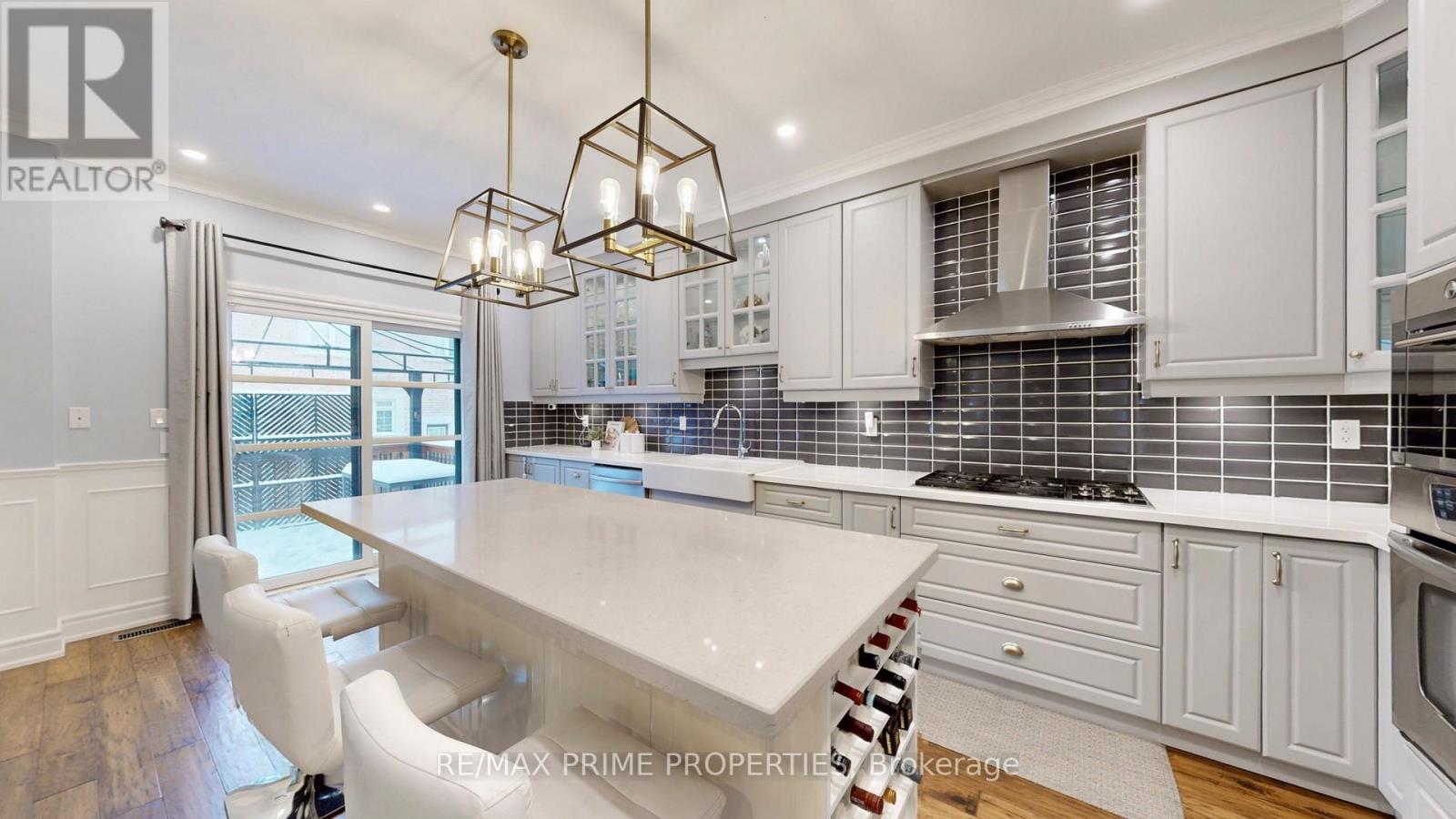 1075 Warby Trail, Newmarket, Ontario  L3X 3H6 - Photo 9 - N12799118