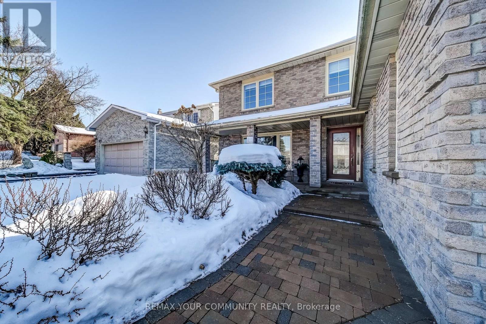 911 Ferndale Crescent, Newmarket, Ontario  L3Y 6B6 - Photo 2 - N12799164