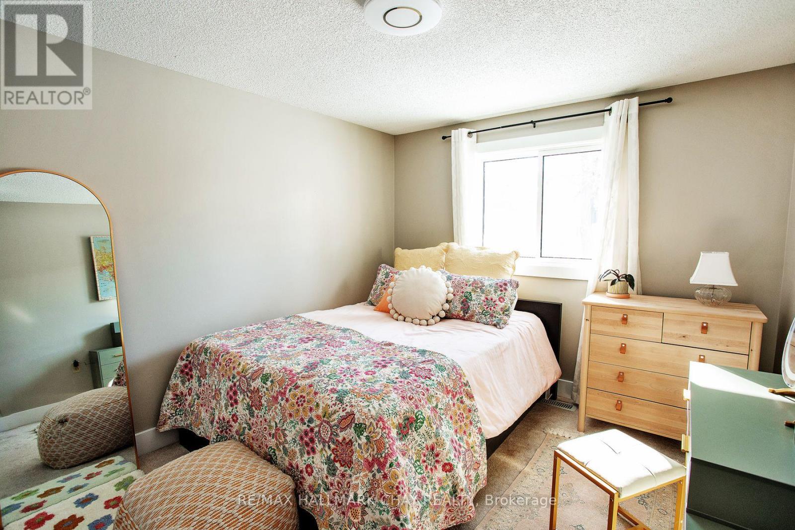 35 Geddes Crescent, Barrie, Ontario  L4N 7B2 - Photo 19 - S12798970