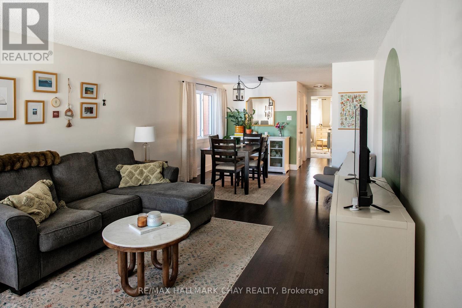 35 Geddes Crescent, Barrie, Ontario  L4N 7B2 - Photo 3 - S12798970