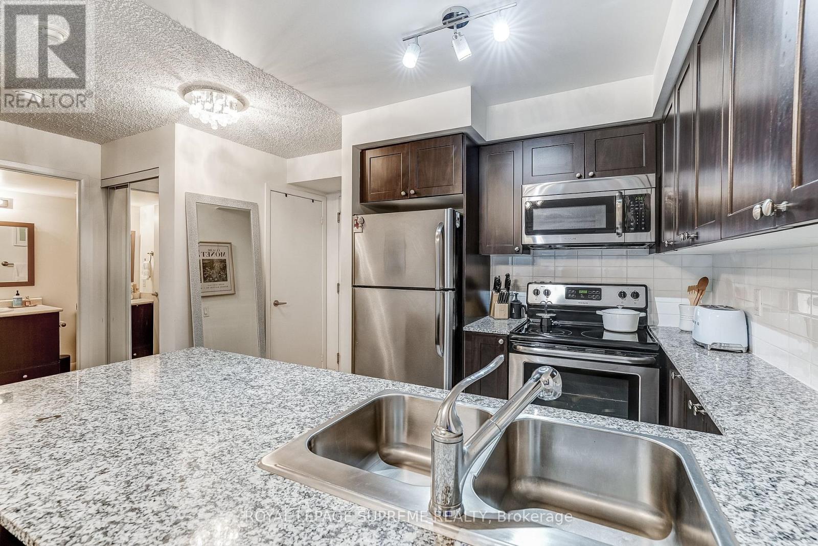 459 - 525 Wilson Avenue, Toronto, Ontario  M3H 0A7 - Photo 9 - C12798878