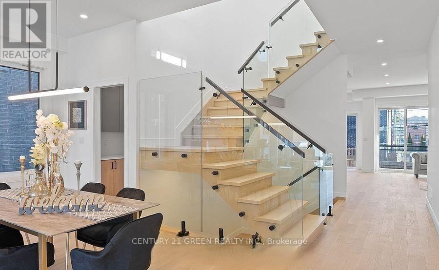 Main & 2nd Floor - 67 Bexhill Avenue, Toronto, Ontario  M1L 3B7 - Photo 6 - E12798456