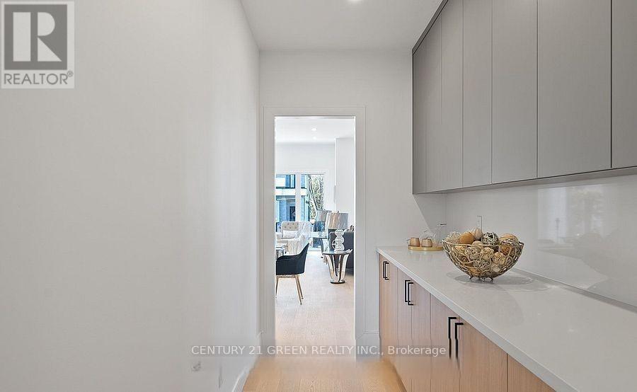 Main & 2nd Floor - 67 Bexhill Avenue, Toronto, Ontario  M1L 3B7 - Photo 8 - E12798456