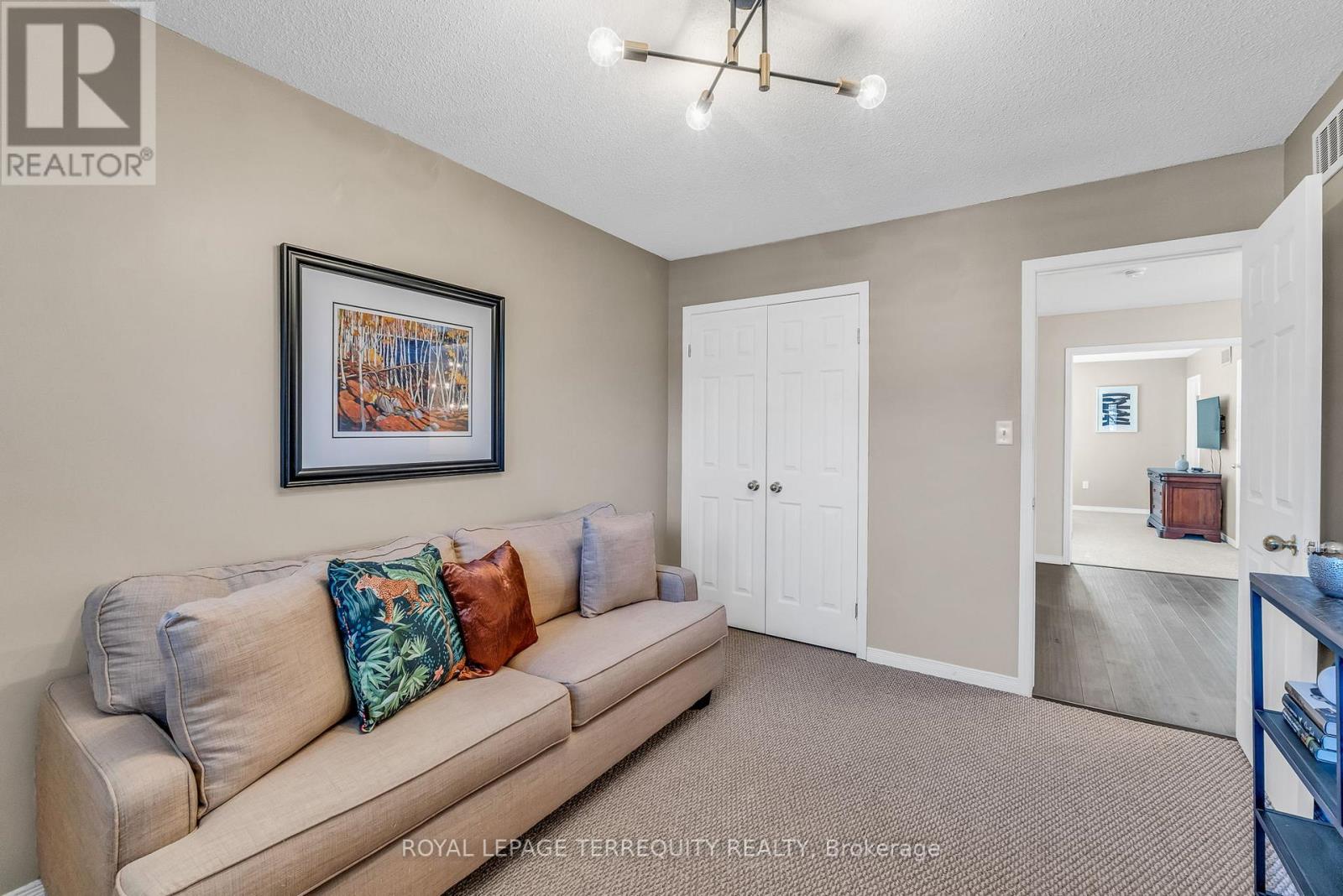 25 - 1276 Silvan Forest Drive, Burlington, Ontario  L7M 4V8 - Photo 33 - W12798964