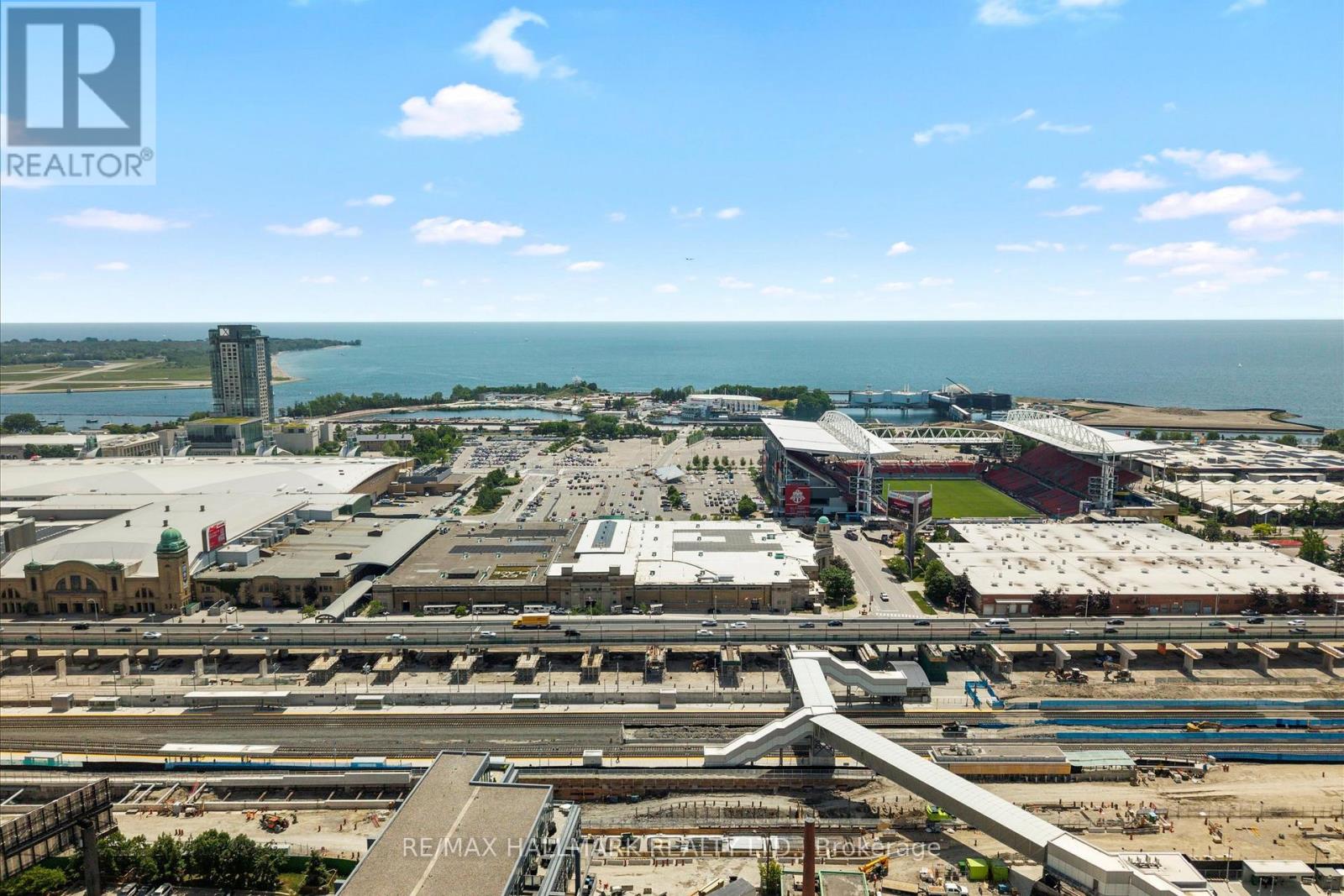 734 - 10 Laidlaw Street, Toronto, Ontario  M6K 1X2 - Photo 29 - W12799042