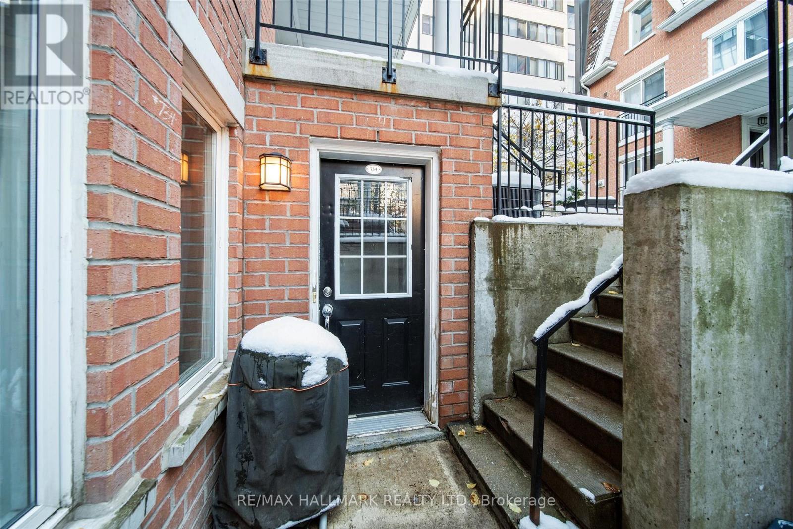 734 - 10 Laidlaw Street, Toronto, Ontario  M6K 1X2 - Photo 4 - W12799042