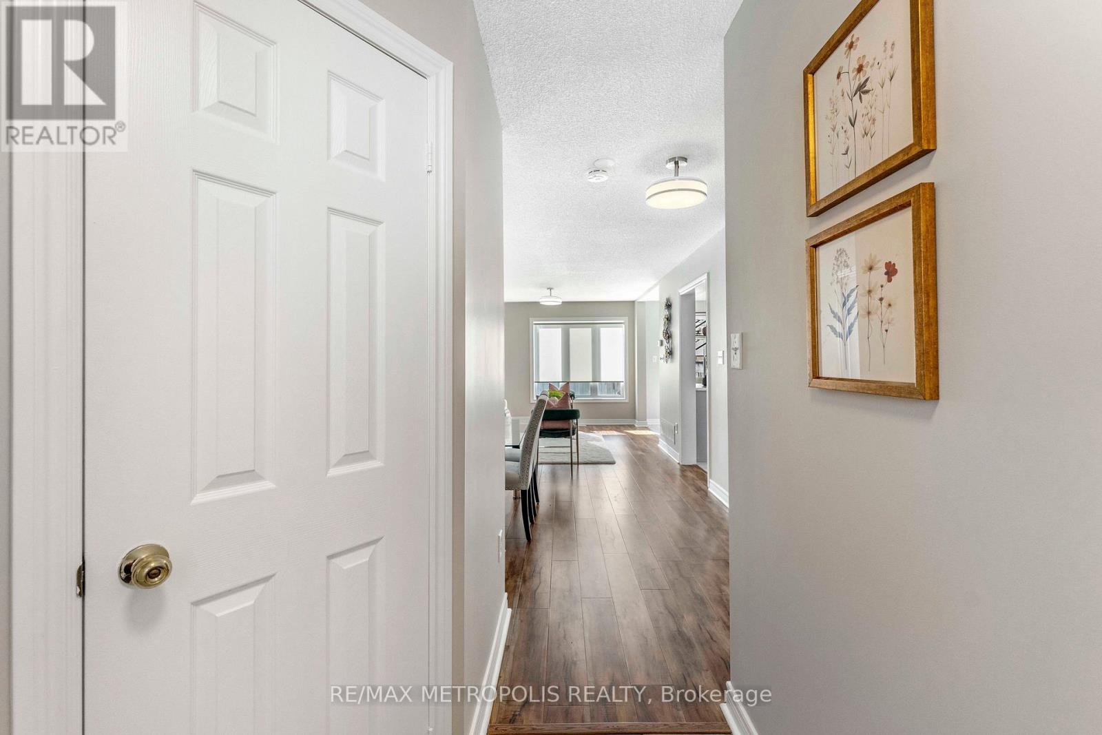 16 Twin Pines Crescent, Brampton, Ontario  L7A 1M6 - Photo 11 - W12799096