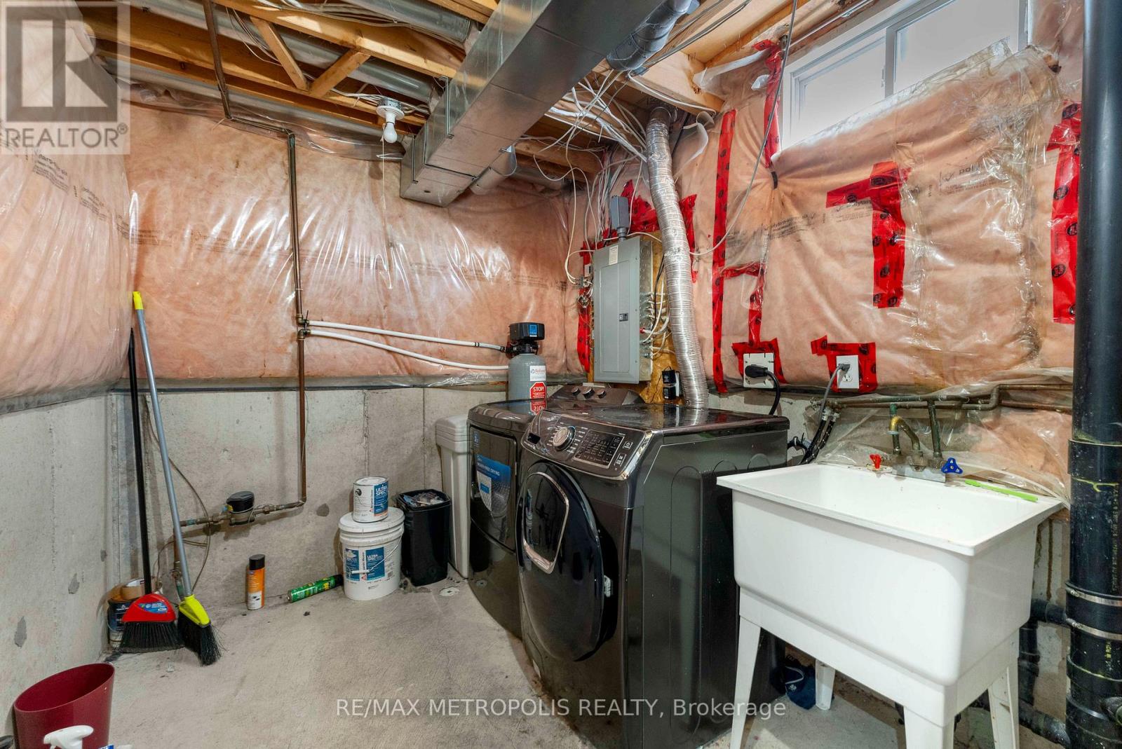 16 Twin Pines Crescent, Brampton, Ontario  L7A 1M6 - Photo 39 - W12799096