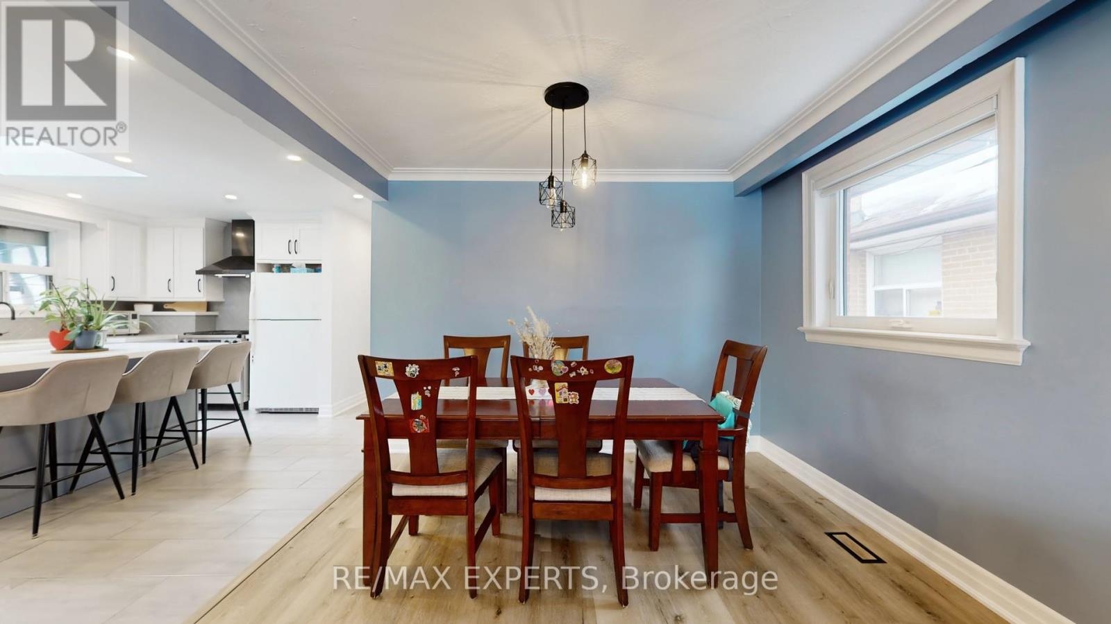 327 Jeffcoat Drive, Toronto, Ontario  M9W 3E4 - Photo 11 - W12799116