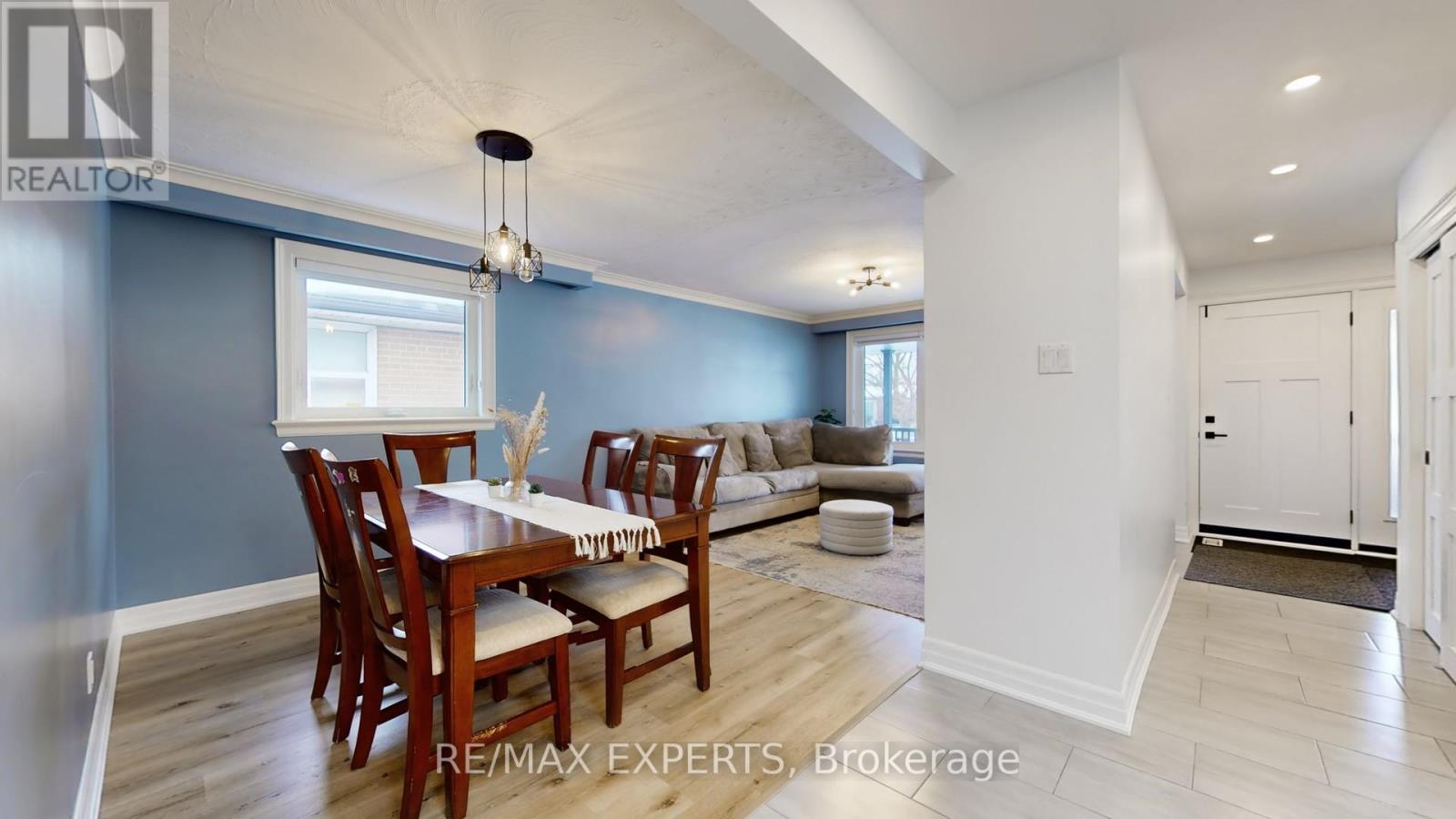 327 Jeffcoat Drive, Toronto, Ontario  M9W 3E4 - Photo 12 - W12799116