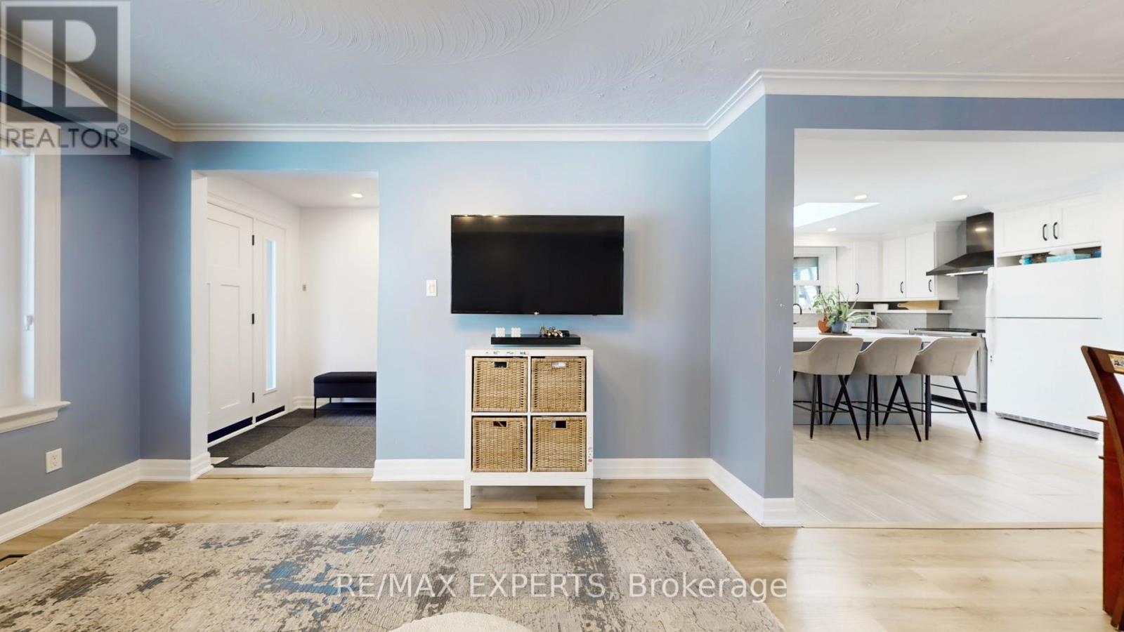 327 Jeffcoat Drive, Toronto, Ontario  M9W 3E4 - Photo 15 - W12799116