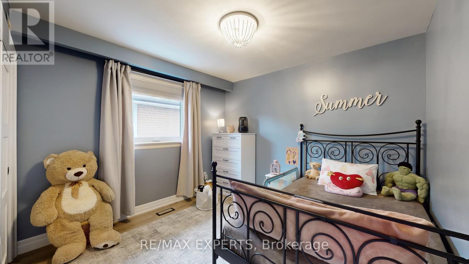 327 Jeffcoat Drive, Toronto, Ontario  M9W 3E4 - Photo 17 - W12799116