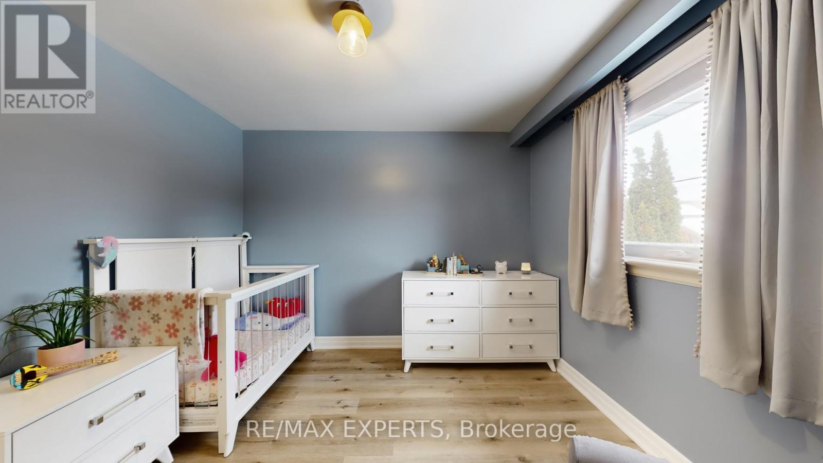 327 Jeffcoat Drive, Toronto, Ontario  M9W 3E4 - Photo 19 - W12799116