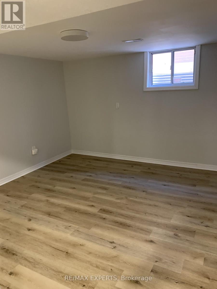 327 Jeffcoat Drive, Toronto, Ontario  M9W 3E4 - Photo 31 - W12799116