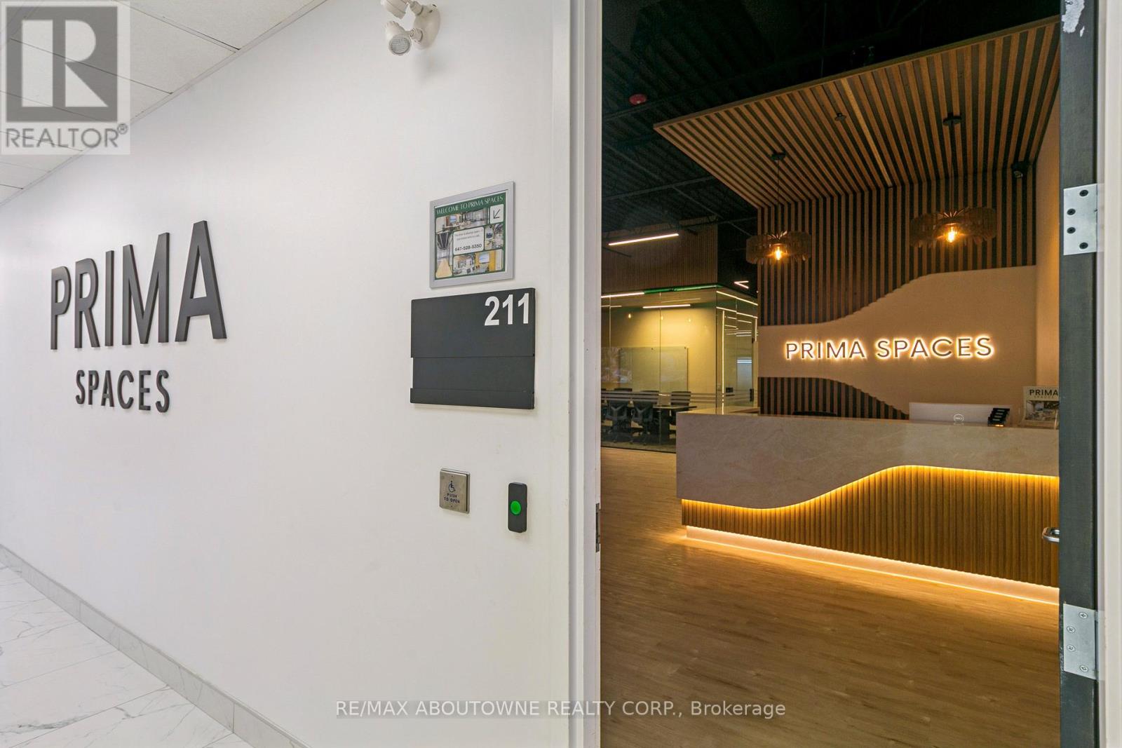 211 - 320 Matheson Boulevard W, Mississauga, Ontario  L5R 0H2 - Photo 10 - W12799136