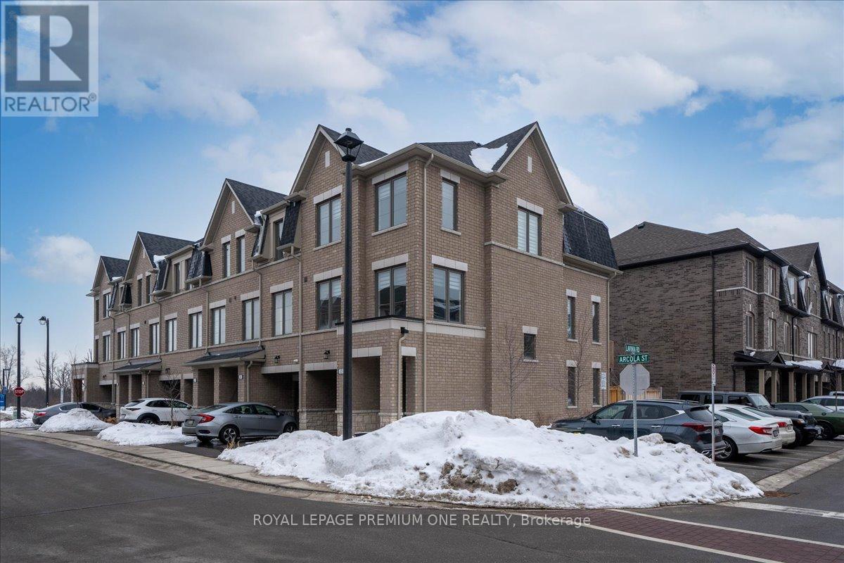 11 ARCOLA STREET, Brampton, Ontario