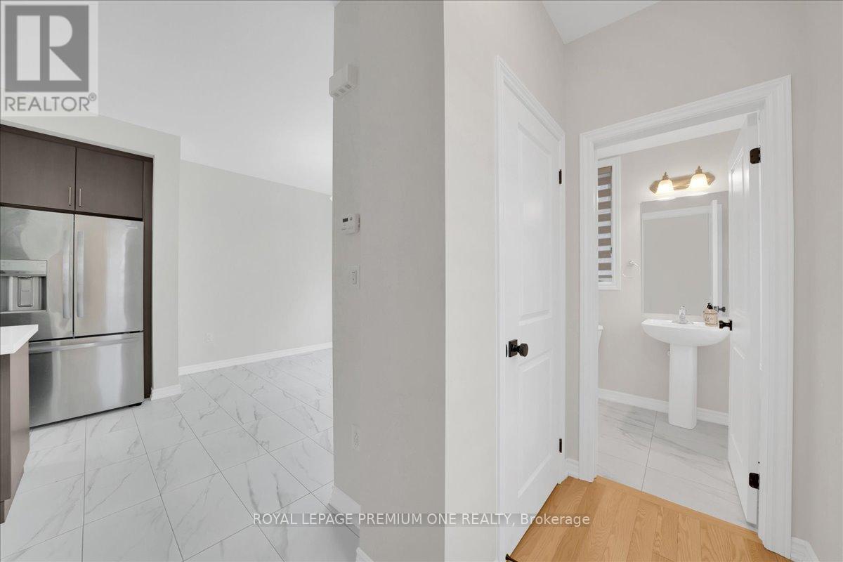 11 Arcola Street, Brampton, Ontario  L6P 4N6 - Photo 11 - W12799206