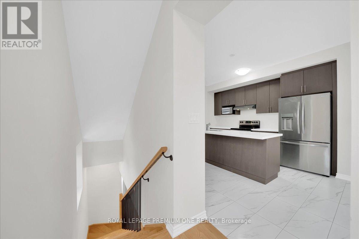 11 Arcola Street, Brampton, Ontario  L6P 4N6 - Photo 12 - W12799206