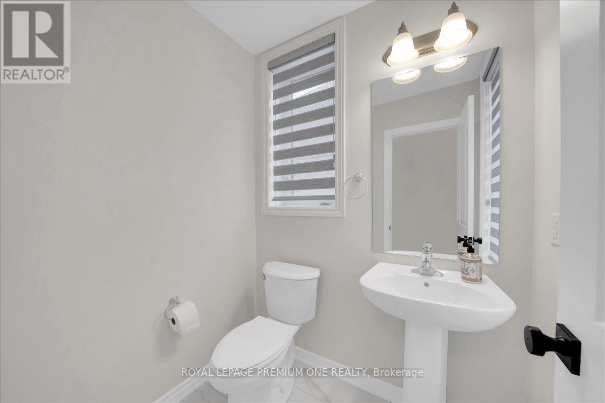 11 Arcola Street, Brampton, Ontario  L6P 4N6 - Photo 13 - W12799206