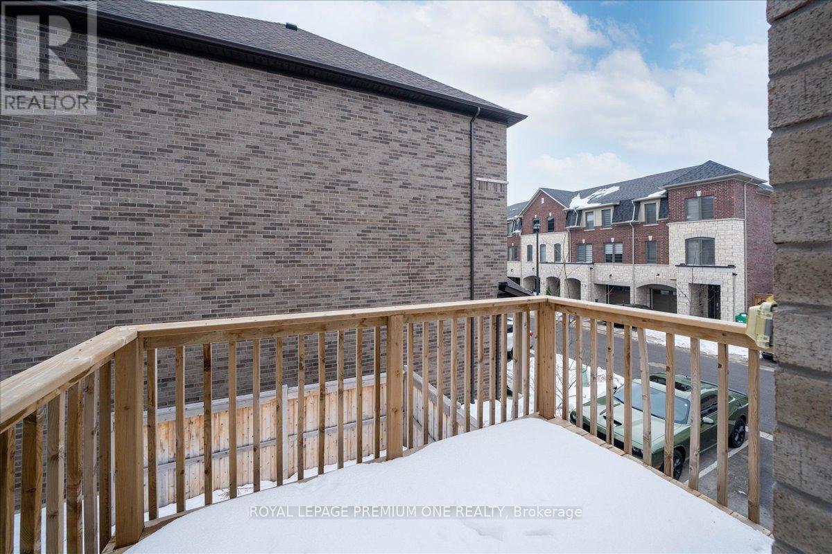 11 Arcola Street, Brampton, Ontario  L6P 4N6 - Photo 36 - W12799206