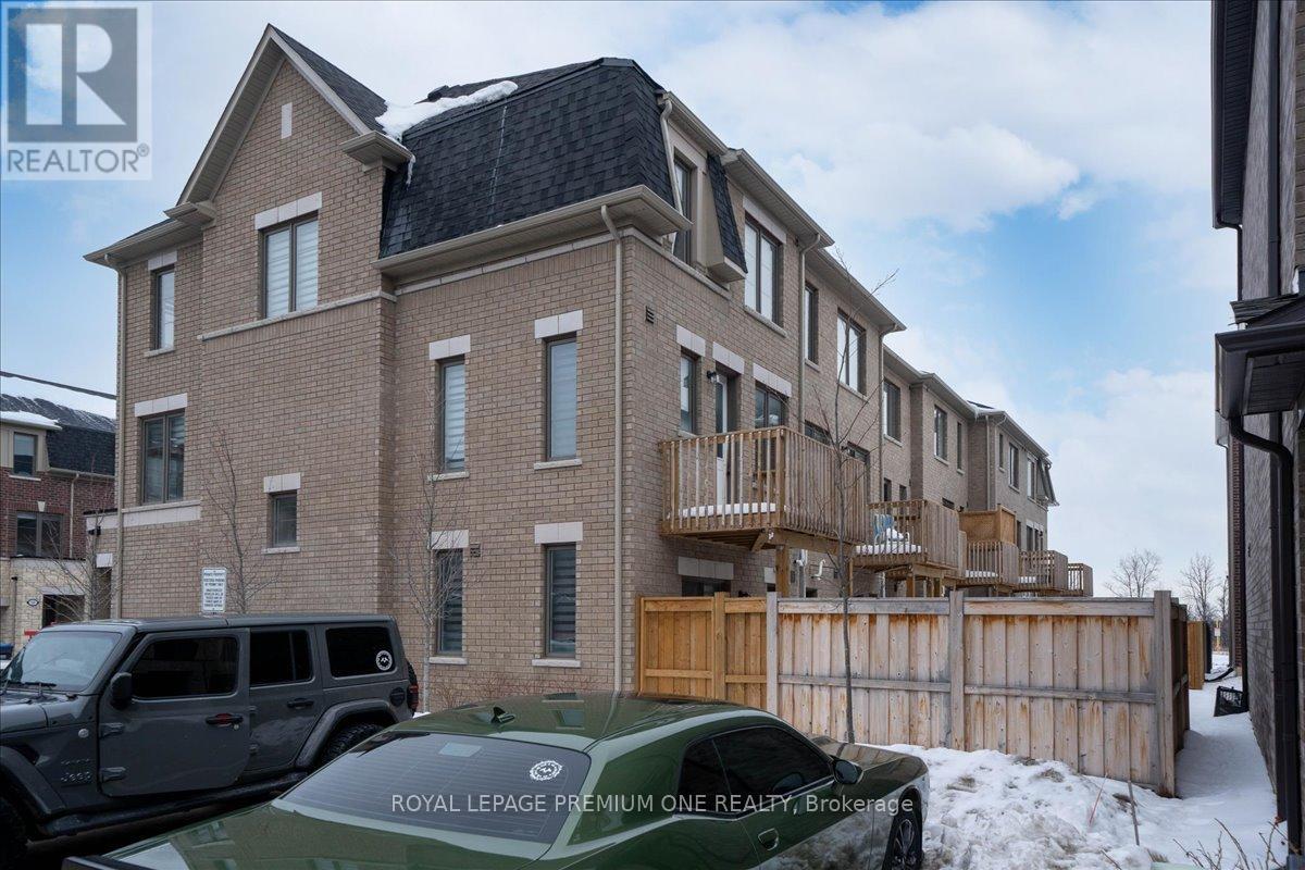 11 Arcola Street, Brampton, Ontario  L6P 4N6 - Photo 38 - W12799206