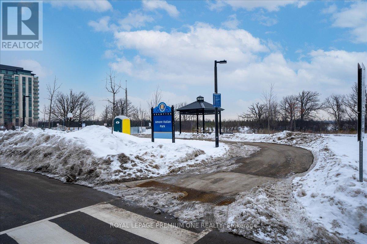 11 Arcola Street, Brampton, Ontario  L6P 4N6 - Photo 39 - W12799206