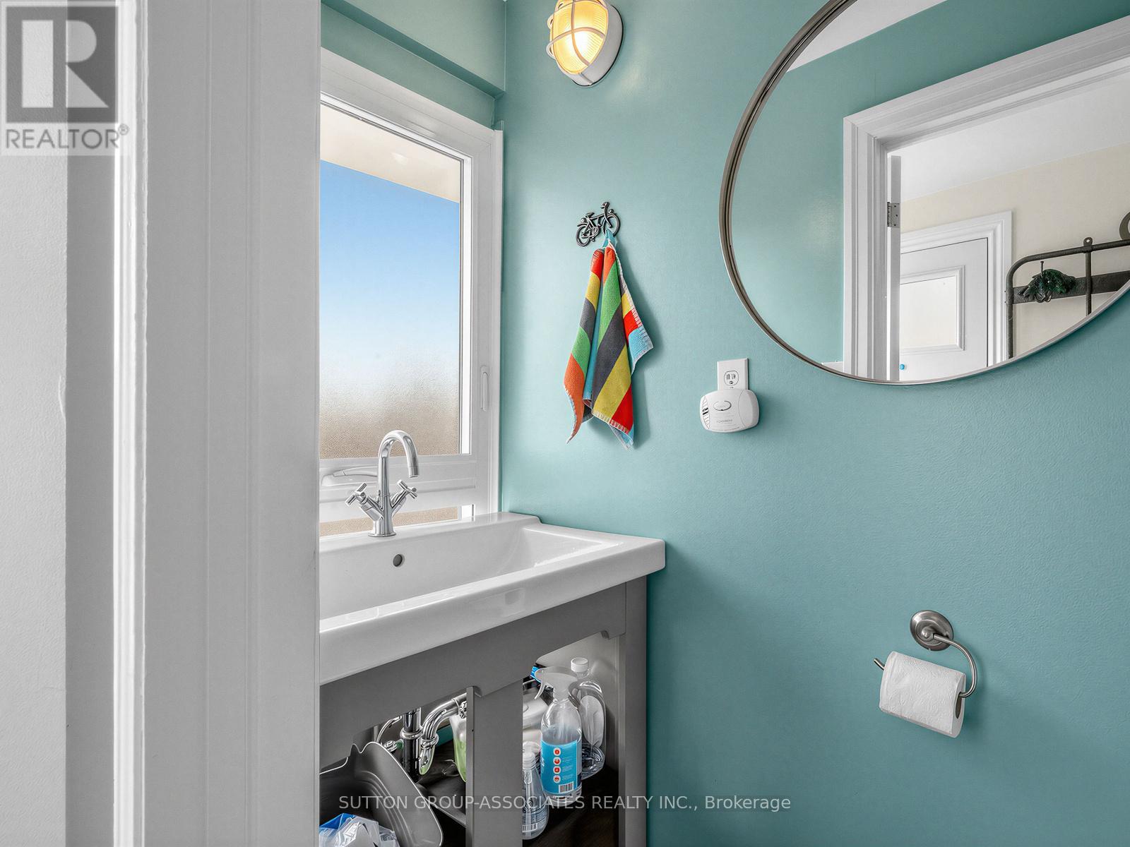 1398 Davenport Road, Toronto, Ontario  M6H 2G9 - Photo 16 - W12799214