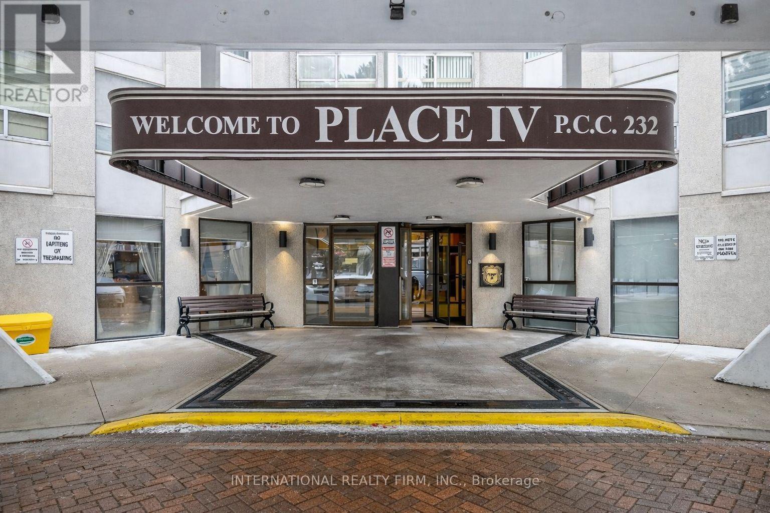 2201 - 3650 Kaneff Crescent, Mississauga, Ontario  L5A 4A1 - Photo 2 - W12799220