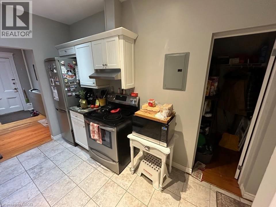 34 Oak Street, Cambridge, Ontario  N1R 4K6 - Photo 5 - 40743305