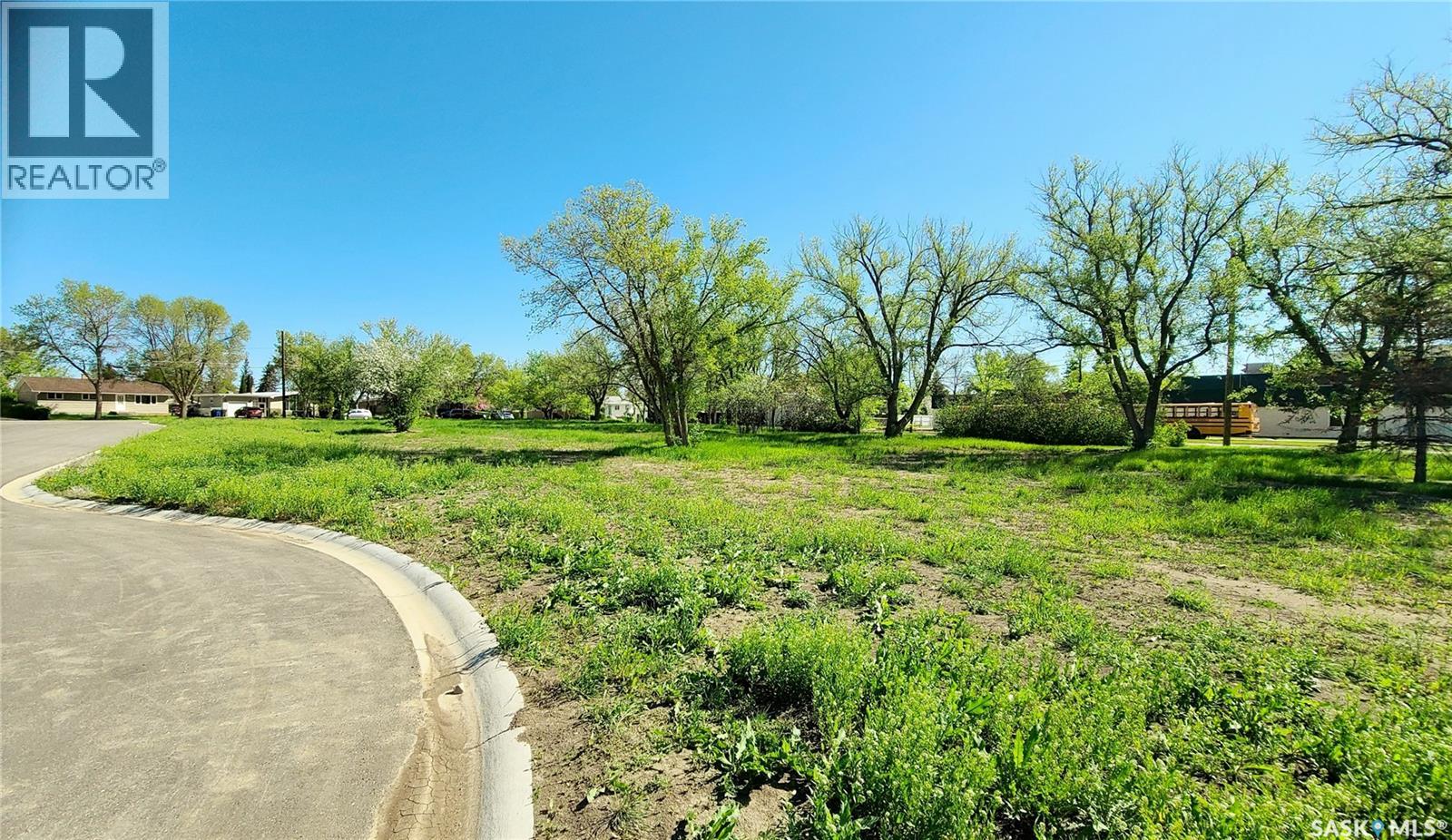 16 Kenney Crescent, Weyburn, Saskatchewan  S4H 1L3 - Photo 15 - SK028726