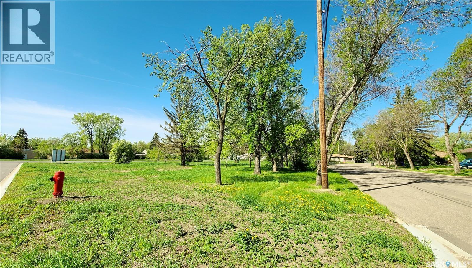 16 Kenney Crescent, Weyburn, Saskatchewan  S4H 1L3 - Photo 22 - SK028726