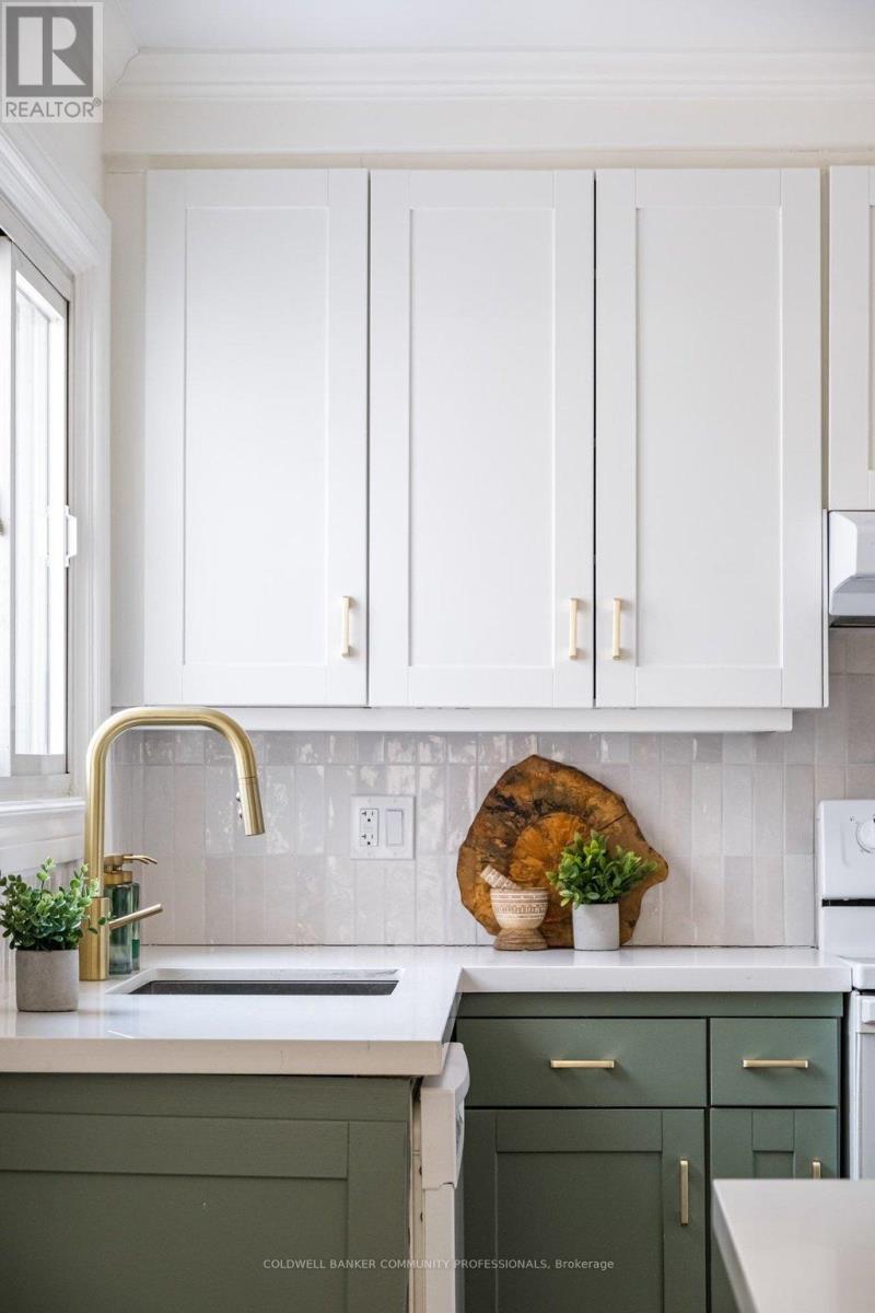 100 Graham Avenue S, Hamilton, Ontario  L8K 2M3 - Photo 13 - X12798986