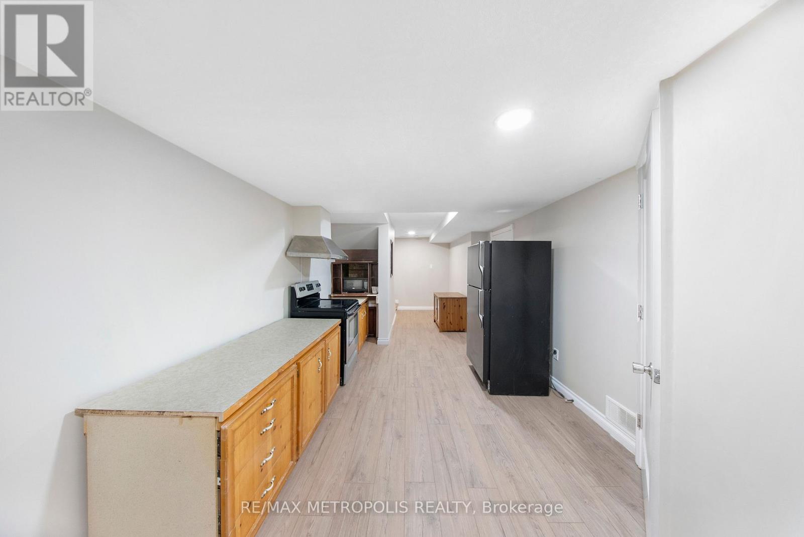 135 Veronica Drive, Kitchener, Ontario  N2A 4E6 - Photo 45 - X12799078