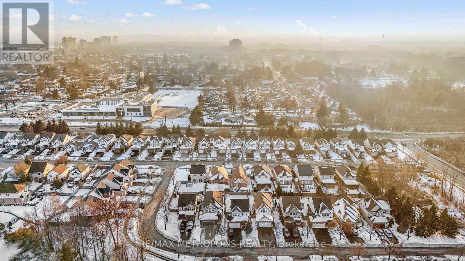 135 Veronica Drive, Kitchener, Ontario  N2A 4E6 - Photo 7 - X12799078