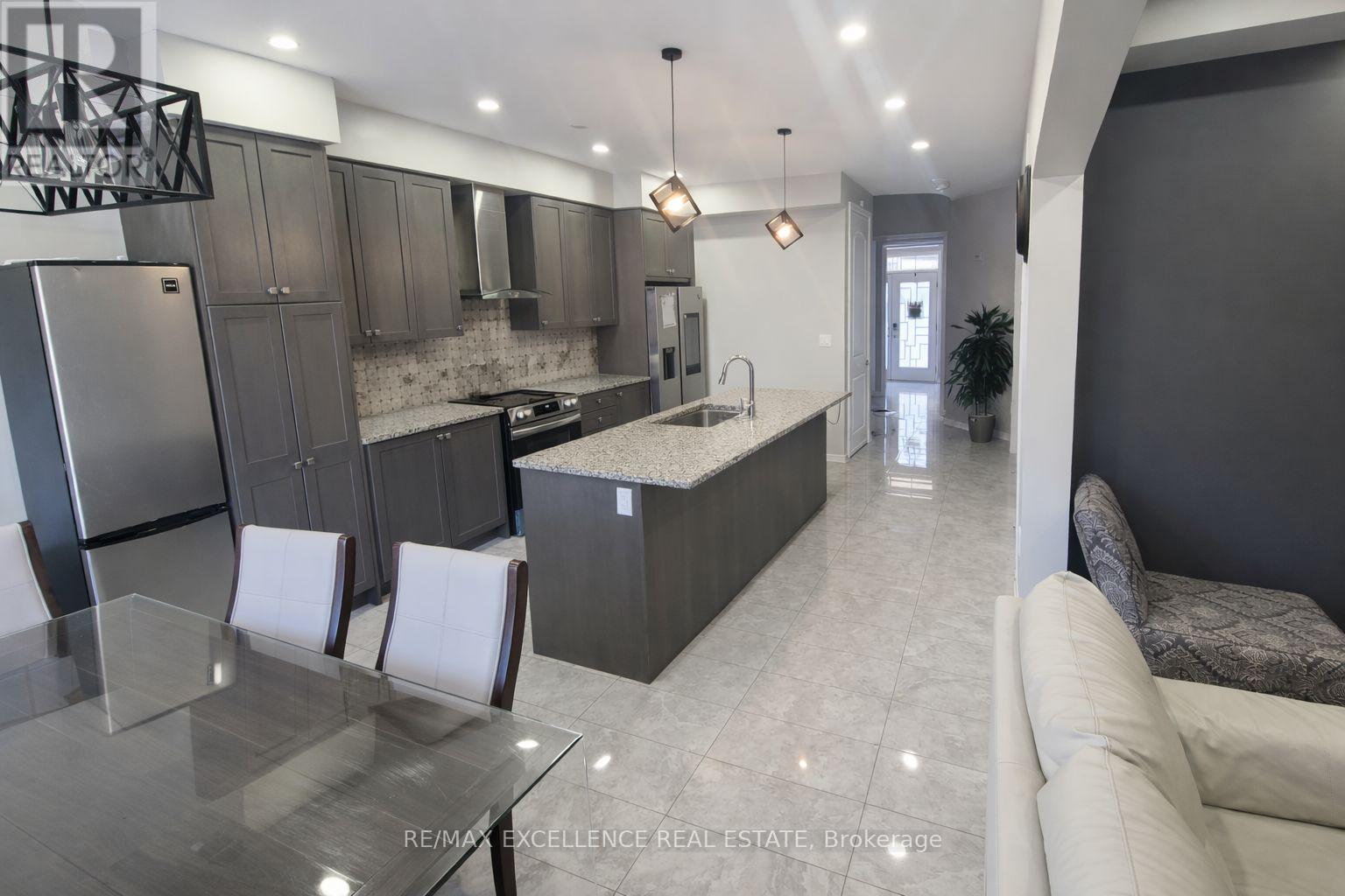 45 Queen Mary Boulevard, Hamilton, Ontario  L8J 0M4 - Photo 6 - X12799080