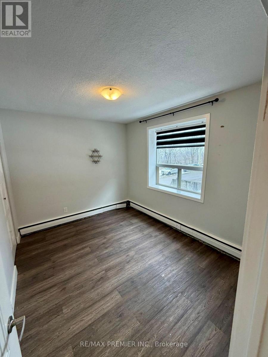 101 - 112 St. Joseph's Drive, Hamilton (Corktown), Ontario  L8N 2E7 - Photo 9 - X12799210