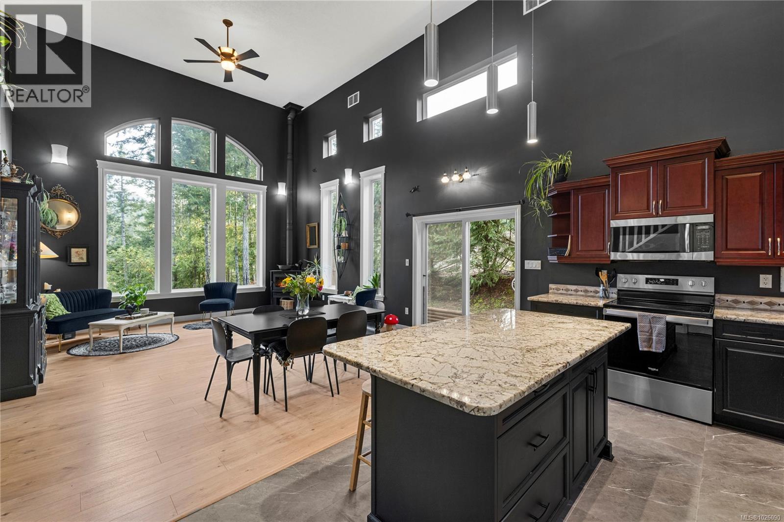 1732 Spirit Way, Qualicum Beach, British Columbia  V9K 2S3 - Photo 5 - 1026090