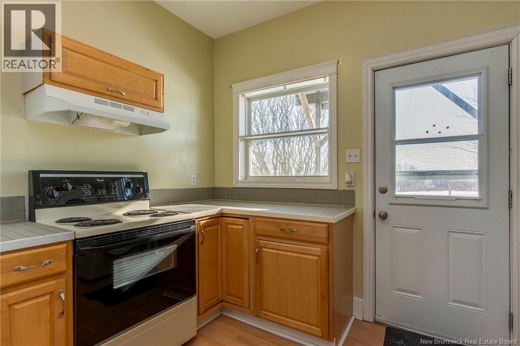 702-704 Beaconsfield Avenue, Saint John, New Brunswick  E2M 2K7 - Photo 10 - NB133628