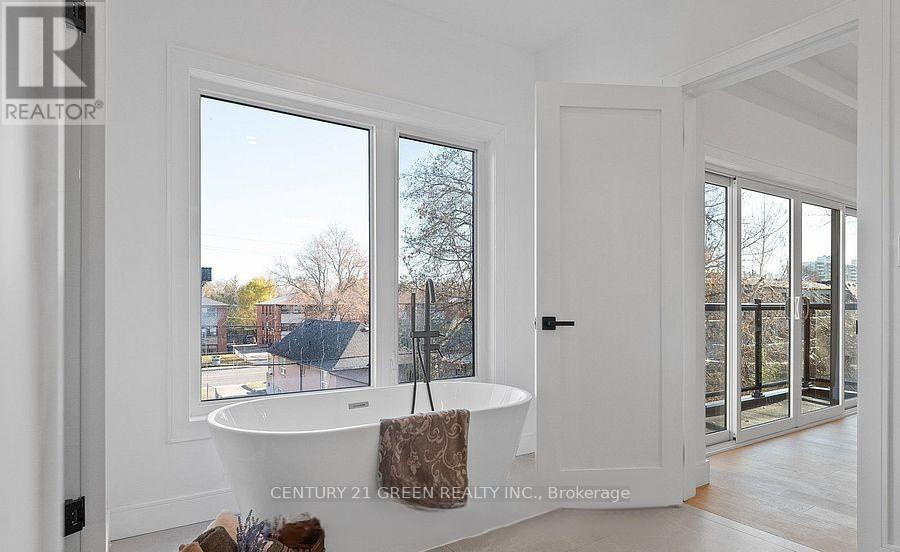 Main & 2nd Floor - 67 Bexhill Avenue, Toronto, Ontario  M1L 3B7 - Photo 25 - E12798456