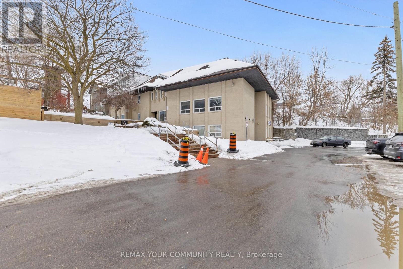 102 - 171 Main Street S, Newmarket, Ontario  L3Y 3Y9 - Photo 12 - N12612416