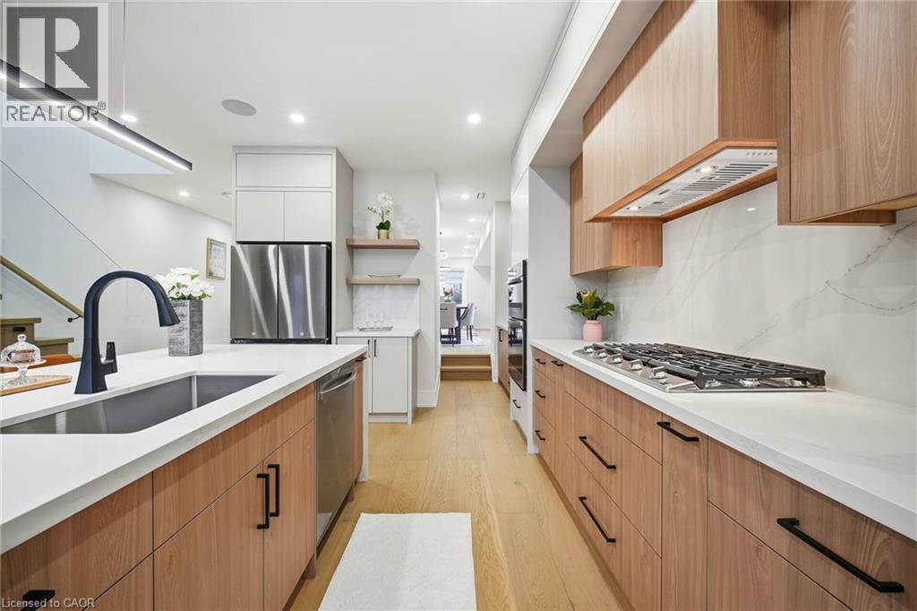 1228 Alexandra Avenue, Mississauga, Ontario  L5E 2A5 - Photo 11 - 40805776