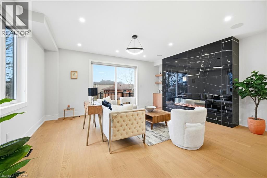 1228 Alexandra Avenue, Mississauga, Ontario  L5E 2A5 - Photo 15 - 40805776