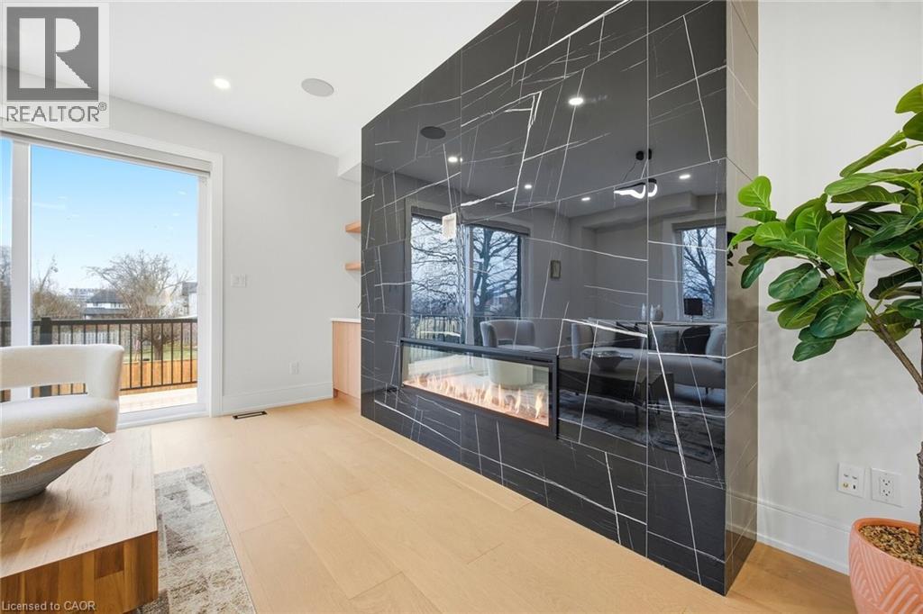 1228 Alexandra Avenue, Mississauga, Ontario  L5E 2A5 - Photo 18 - 40805776